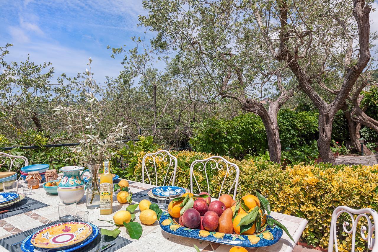 Villa Alfonsina มัสซาลูเบรนเซ ภายนอก รูปภาพ